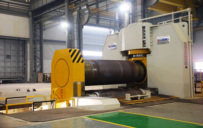 Máquina de enrollado de tres rodillos de transmisión completa en el Centro de la mandíbula