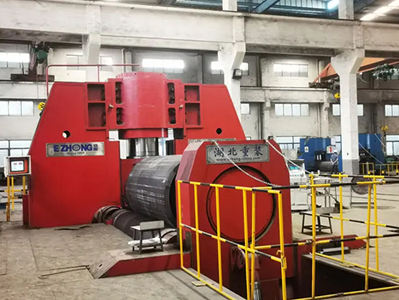 Ingeniería de precisión con máquinas de flexión de placas: alimentación moderna de fabricación de metales